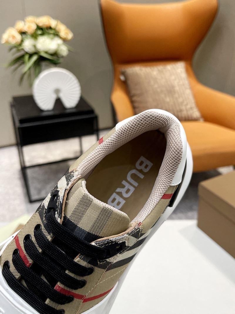 Burberry Low Shoes